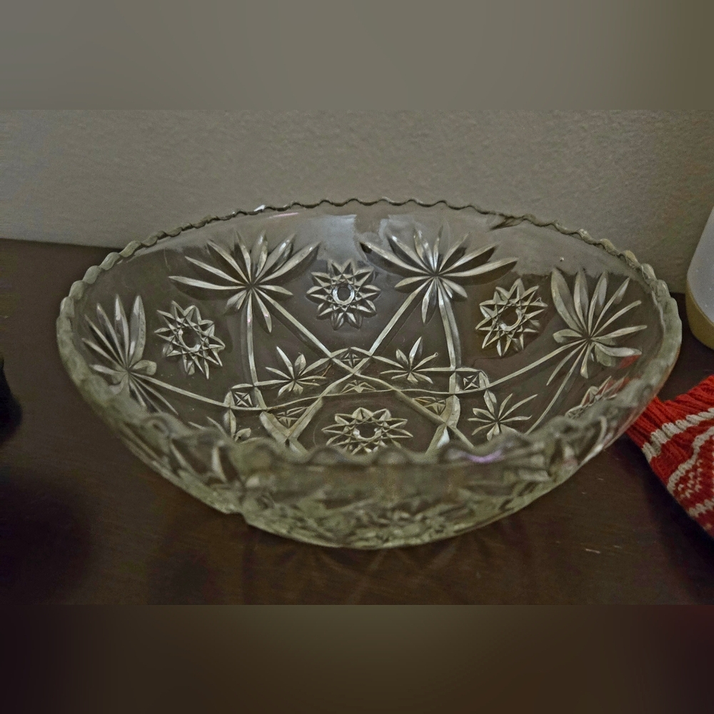 Pin Wheel Fine Lead Crystal Bowl Glass